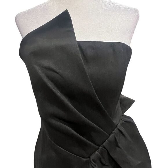 NWT Elliat MADILYN midi cascade Ruffle Strapless Cocktail Dress size medium - Picture 9 of 15